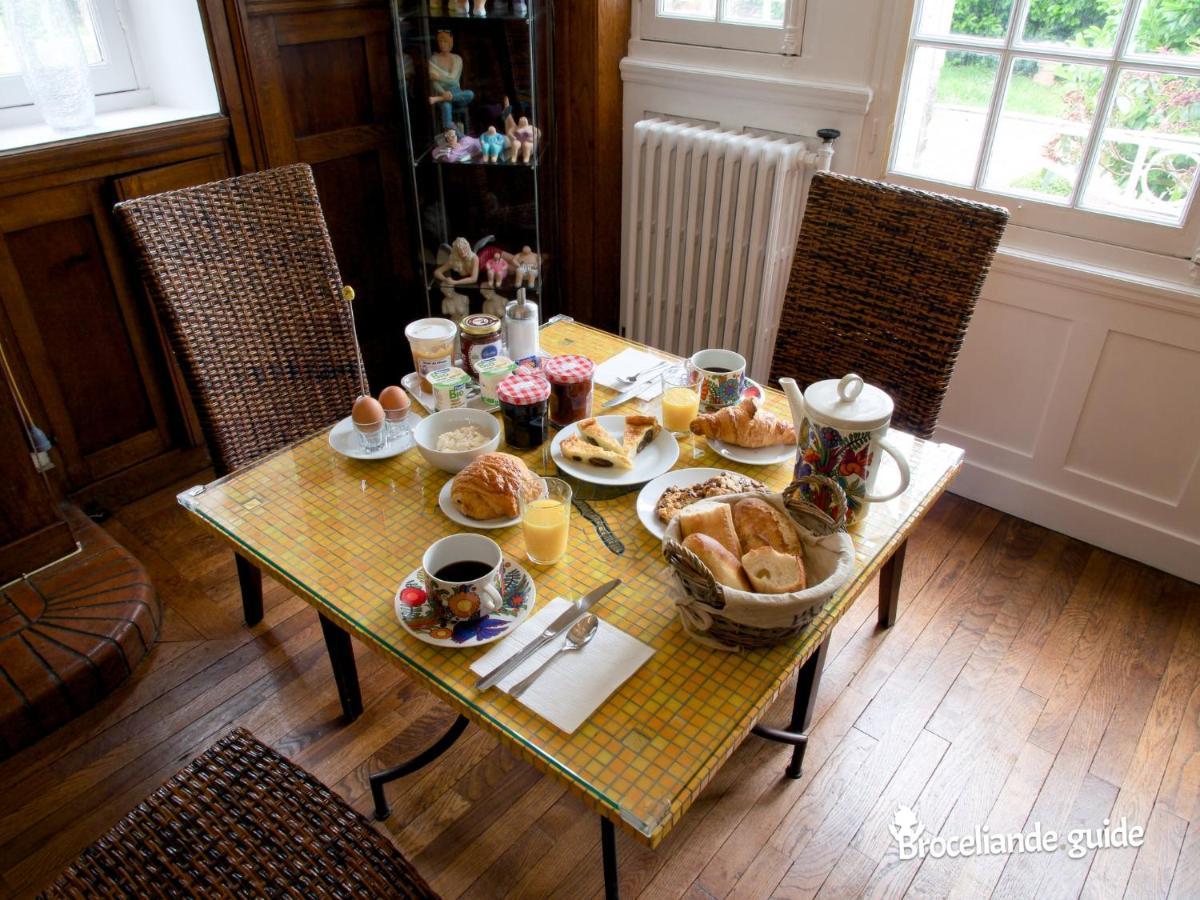 La Maison Rouge Broceliande Montauban-de-Bretagne 外观 照片